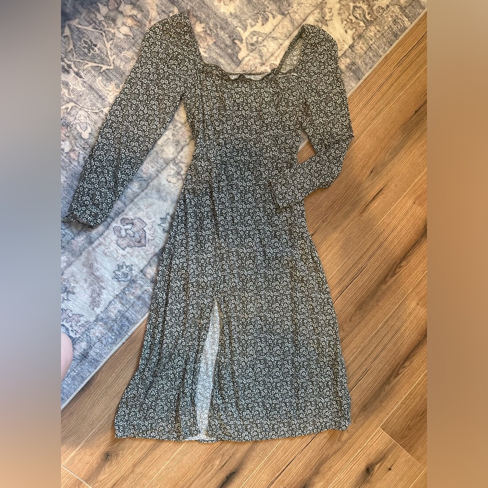 Olive Green Midi dress with slit, barely worn! Bought at Francesca’s.